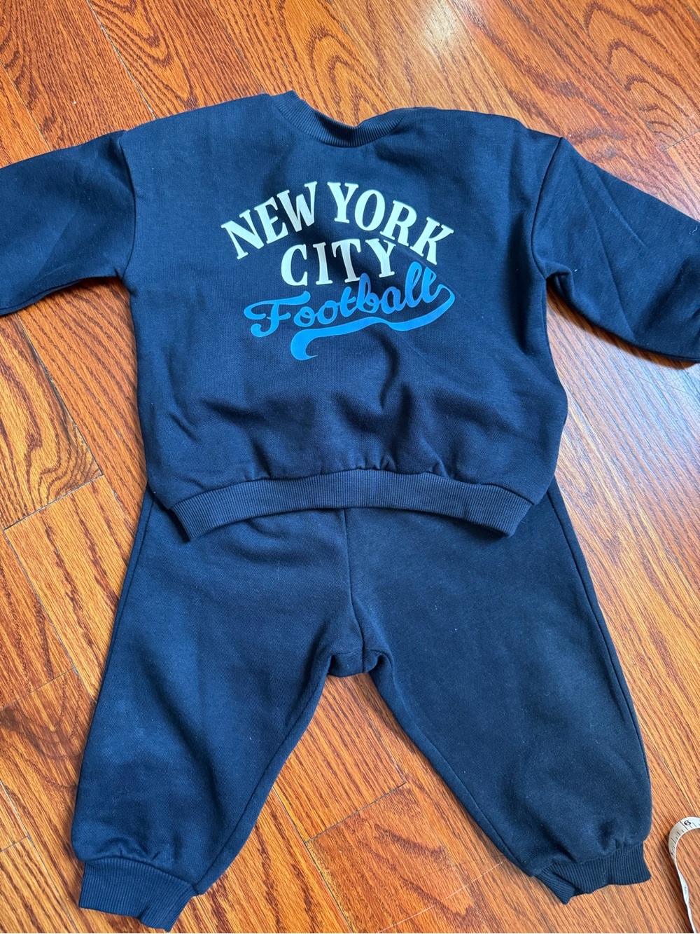 H&M 2-piece printed brushed-inside sweatsuit/ Size 9-12 m